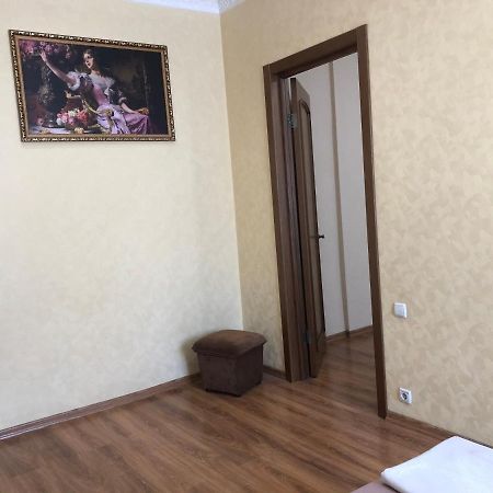 Гаряча Вода Та Опалення Є Без Світла Aparts On Savchenko 6B Street Ντνιπροπετρόφσκ Εξωτερικό φωτογραφία