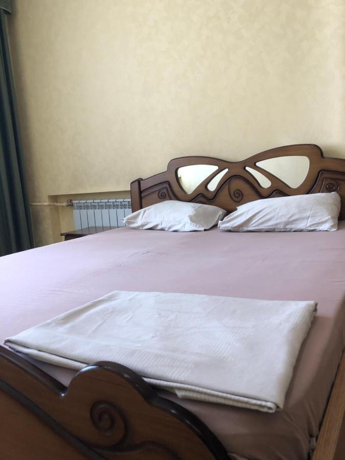 Гаряча Вода Та Опалення Є Без Світла Aparts On Savchenko 6B Street Ντνιπροπετρόφσκ Εξωτερικό φωτογραφία